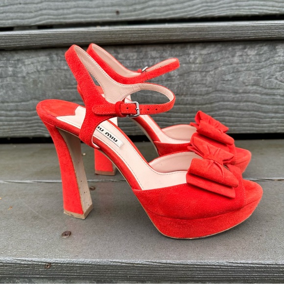 Miu Miu Red Suede Platform Peep Toe High Heels w/ Bow Camoscio Lacca Luxury - Picture 1 of 6